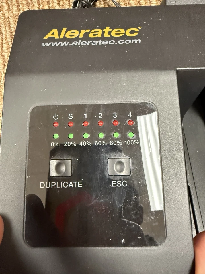 Duplicador básico de unidad de disco duro Aleratec 1:4 HDD Copy Dock USB3.0 Foto 2 de 4