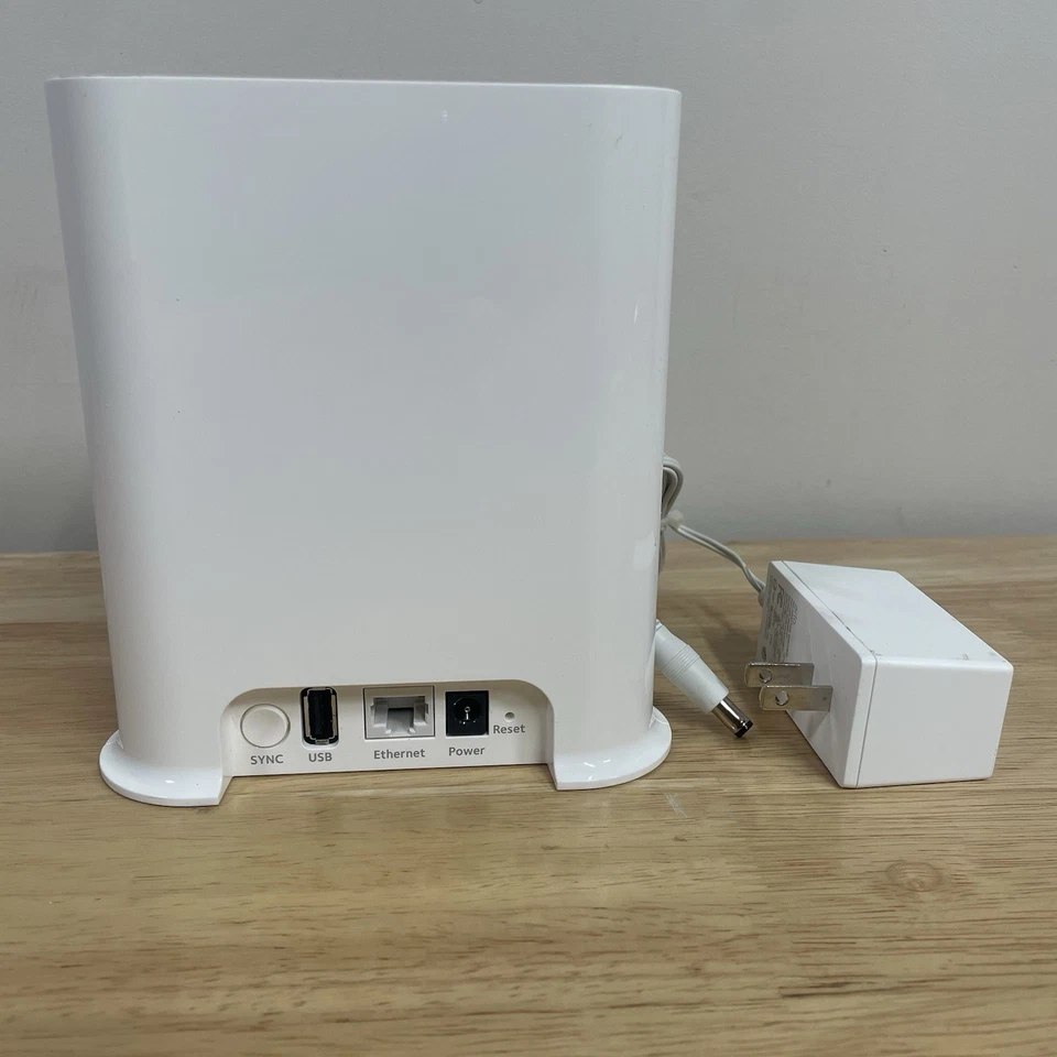 Arlo Pro Smart Hub VMB4540 Base Station USB Wireless Long Range Connect White - Image 2 of 4