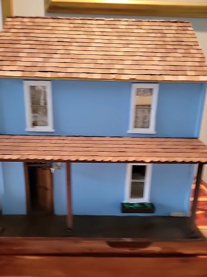 Casa de muñecas grande vintage de 3 pisos 5 habitaciones 25 pulgadas de alto por 24 pulgadas de ancho Foto 2 de 4