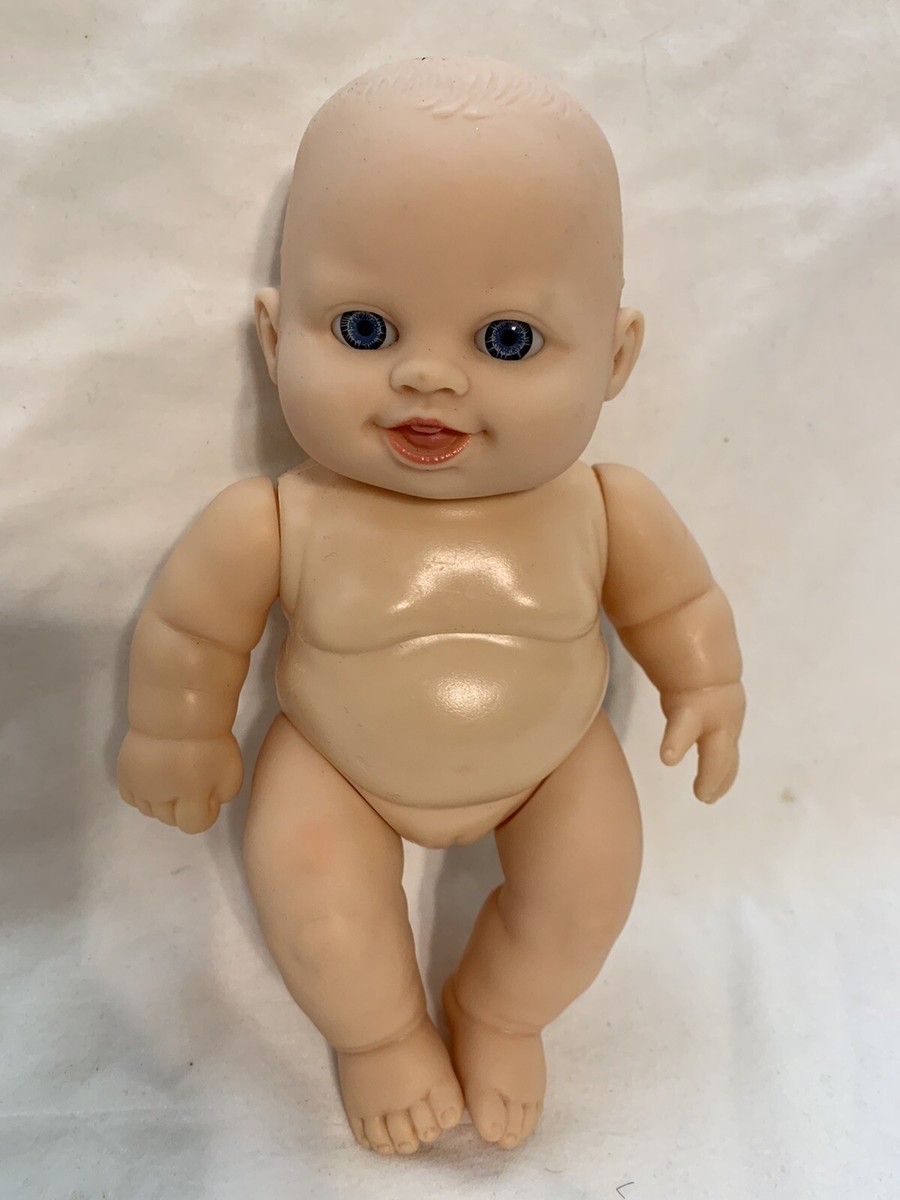 Girl Baby Doll Blue Eyes Plastic TR-16 Vintage Baby Doll Bald