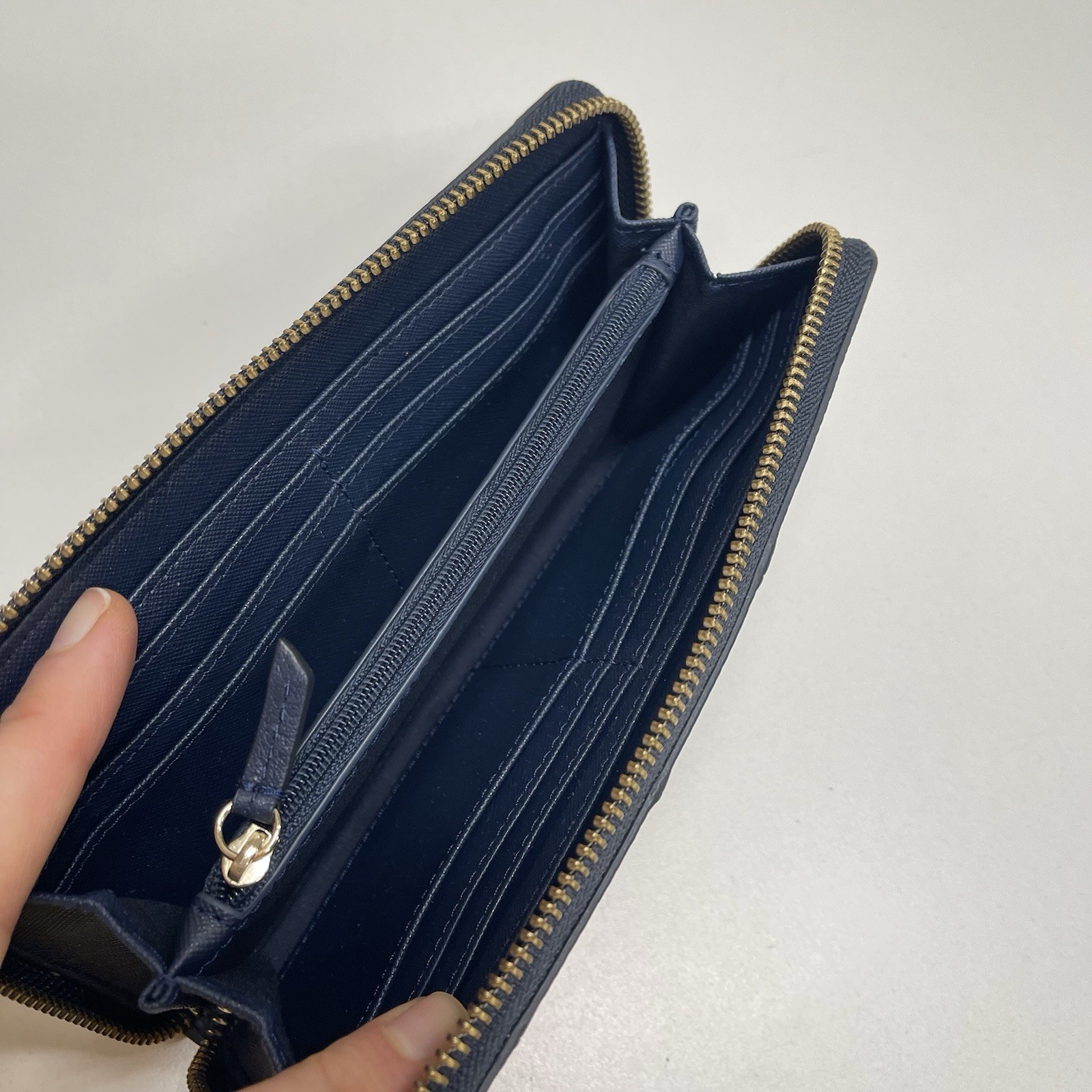 Fossil VDAY Wallet Navy Patchwork Zip Clutch Brig… - image 10