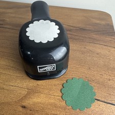 Stampin' Up EK Success 1 3/4  SCALLOPED CIRCLE Paper Punch Craft Punch