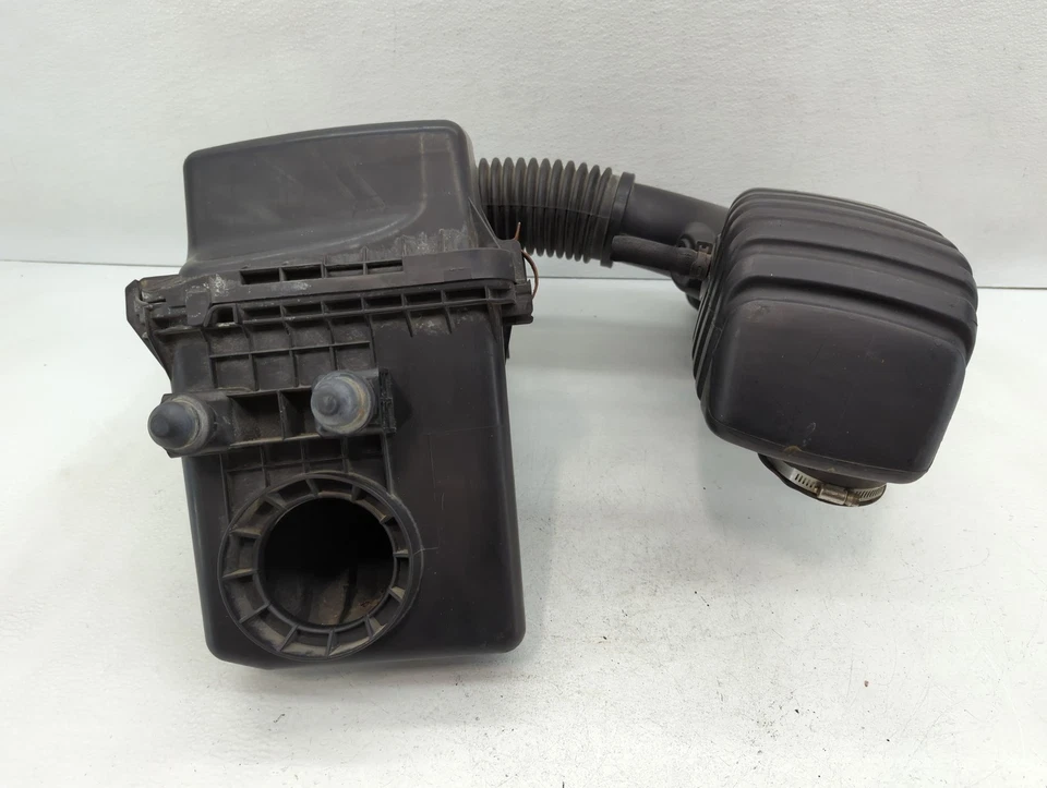 2002-2003 Saturn Vue Air Cleaner Intake-duct Hose Tube MA11A - Image 4 of 4