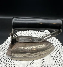 Vintage The Victory Tourist Ironer Chicago Electric - Display or part use only