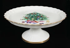 MIKASA CHRISTMAS SPIRIT PEDESTAL FOOTED CAKE PLATE 11" DIAMETER NEW WITHOUT TAGS