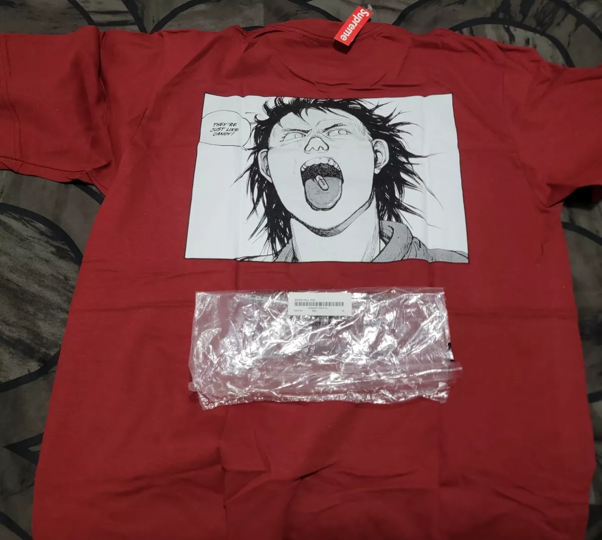 supreme akira pill tシャツ　Lサイズ