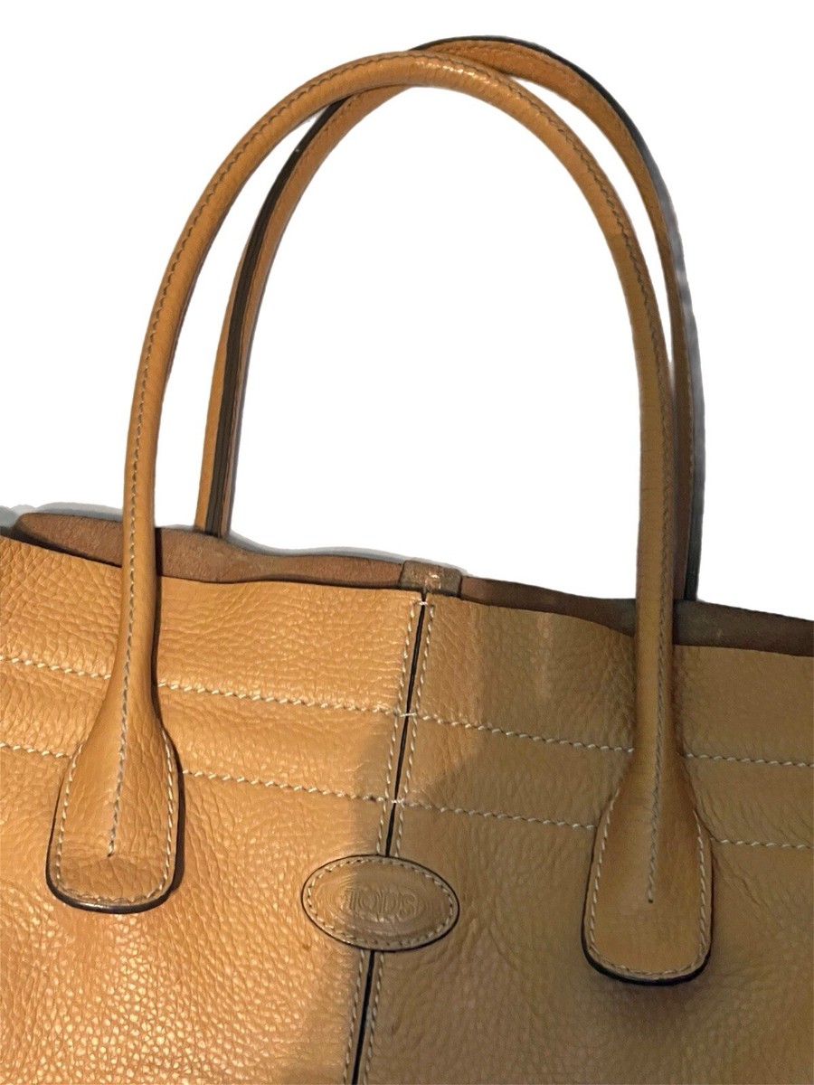 Tod's Handbag Classic D-Bag Camel Silver Tone Hardware Charm