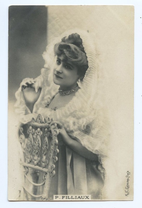 c 1902 Glamour Glamor PRETTY LADY Filliaux Undivided Back French photo postcard