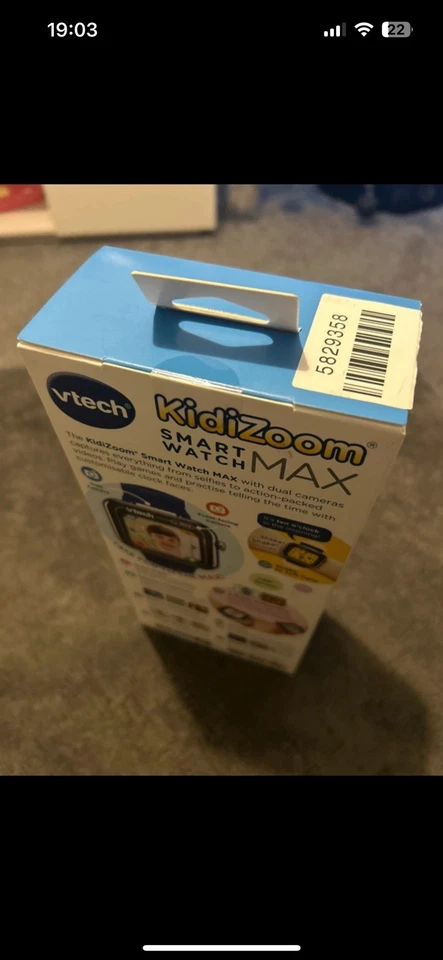 VTech KidiZoom Smart Watch Max Blue for Kids Dual Camera, Game-Based Learning - Image 4 of 4