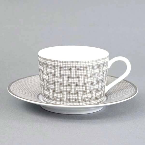HERMES MOSAIQUE AU 24 PLATINUM PAIR OF TEA CUPS & SAUCERS 35016P