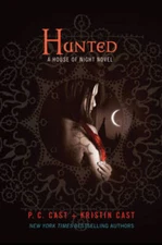 Hunted: A House of Night Novel (House of Night Novels) - Paperback - VERY GOOD