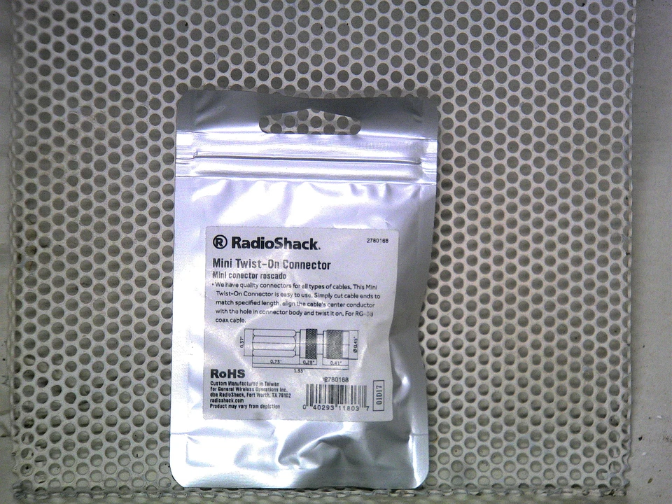 Twist-On Mini UHF Connector for RG-58 coax cable by Radio Shack 278-0168 - Image 2 of 4