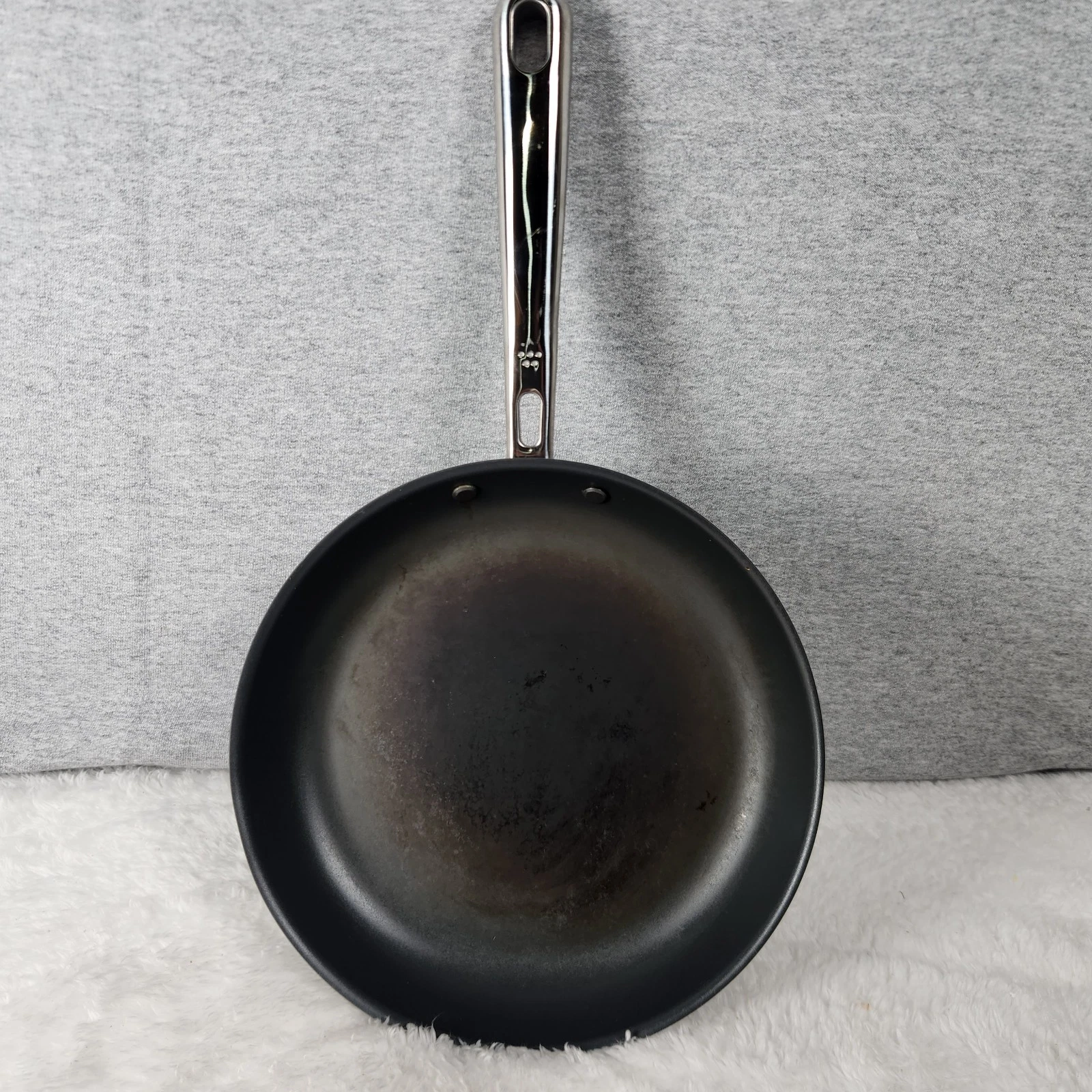 Misen Carbon Nonstick 8" Frying Pan Nitrided Tri-Ply Carbon Steel EUC
Opens in a new window or tab