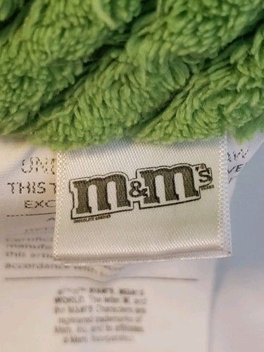Almohada de felpa verde M&M rellena acanalada suave. Artículo genuino. - Imagen 3 de 4