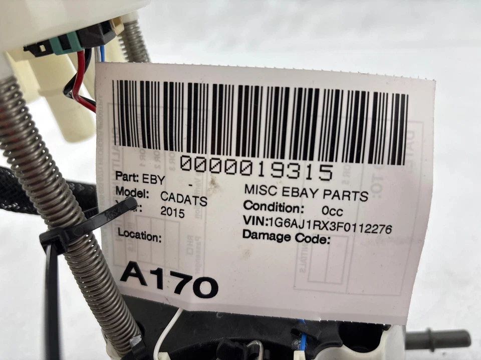 Conjunto de bomba de combustible Cadillac ATS 2015-2018 OEM 13503474 Foto 2 de 4