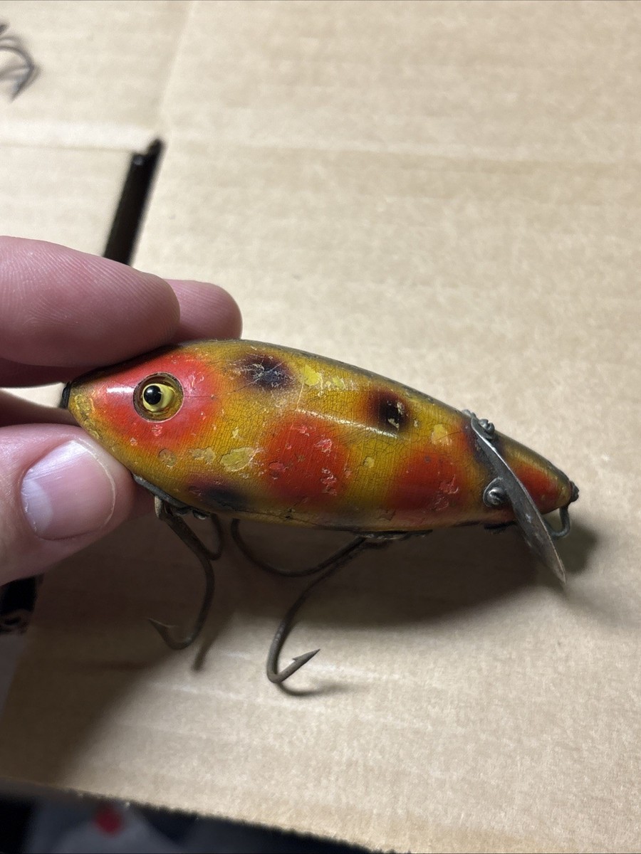 Vintage Heddon Dowagiac Crab Wiggler Wooden Glass Eye