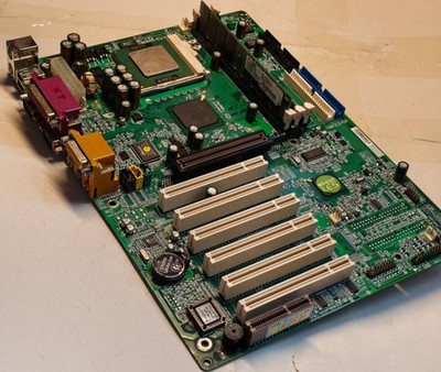 HOT Socket 370 *Tualatin* MSI 815EPT PRO VER5 / MS-6337LE5, CPU & 128 MB + Bonus
