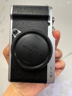 Fujifilm X-A2 Mirrorless Camera Body Silver Minor Scratches Works Well