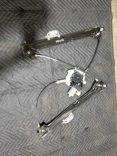 Maserati Ghibli 2014-2022 Front Left Side window Photo - $187