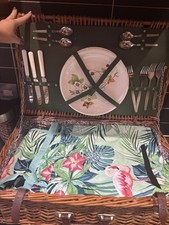 Optima England Vintage 4 person wicker picnic basket hamper