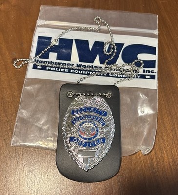 Durable Nickel Oval Badge and Leather Holder for Security Enforcement
