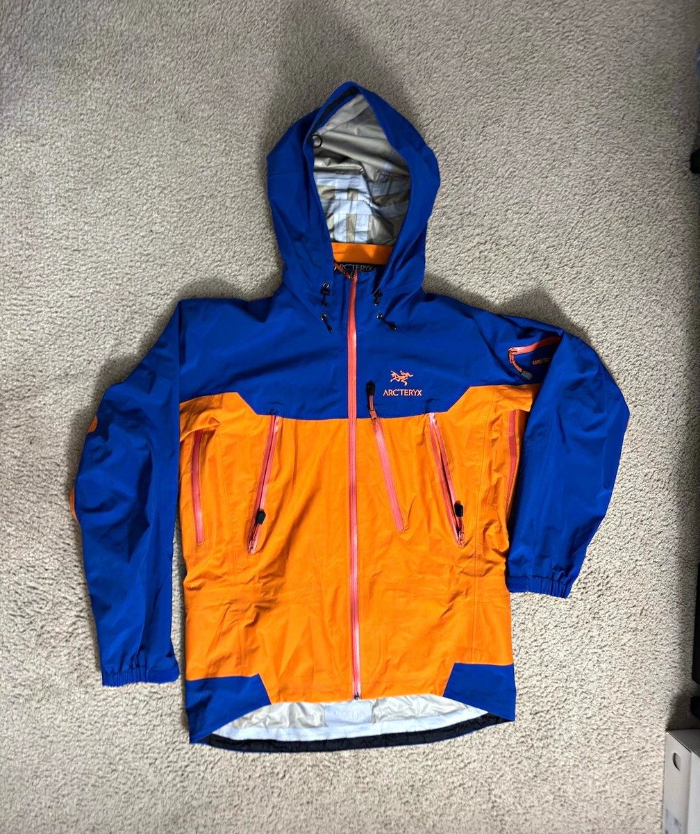 Preços baixos em Casacos de chuva azuis masculinos Arc'teryx | eBay