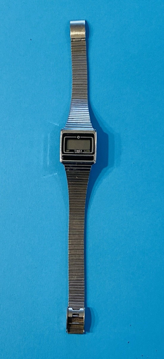 Vintage Q TIMEX Women display picture 1