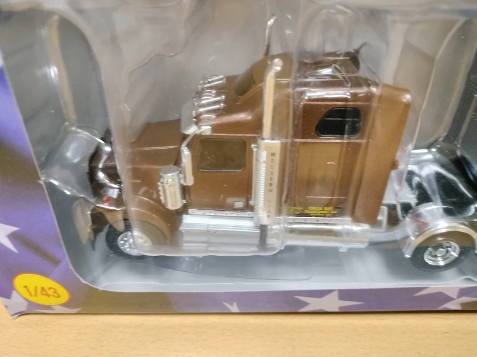 西部之星 4900 (1989) #86 美国卡车系列 — 第 3/4 张图片