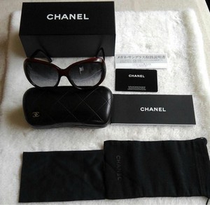 シャネル/CHANEL サングラス カメリア Bold Camellia – CHANEL Eyewear | CHANEL