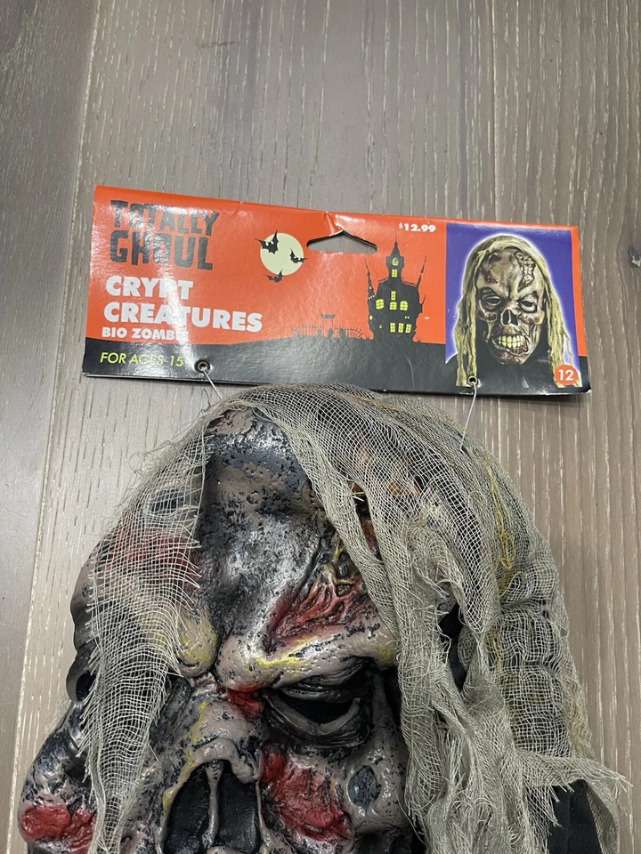 Totally Ghoul Crypt Creatures Bio Zombie Mask. Nwt - Image 3 of 3