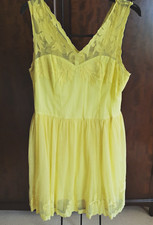 WORN ONCE - Pretty ASOS DRESS : EMBROIDERY DETAIL - 16