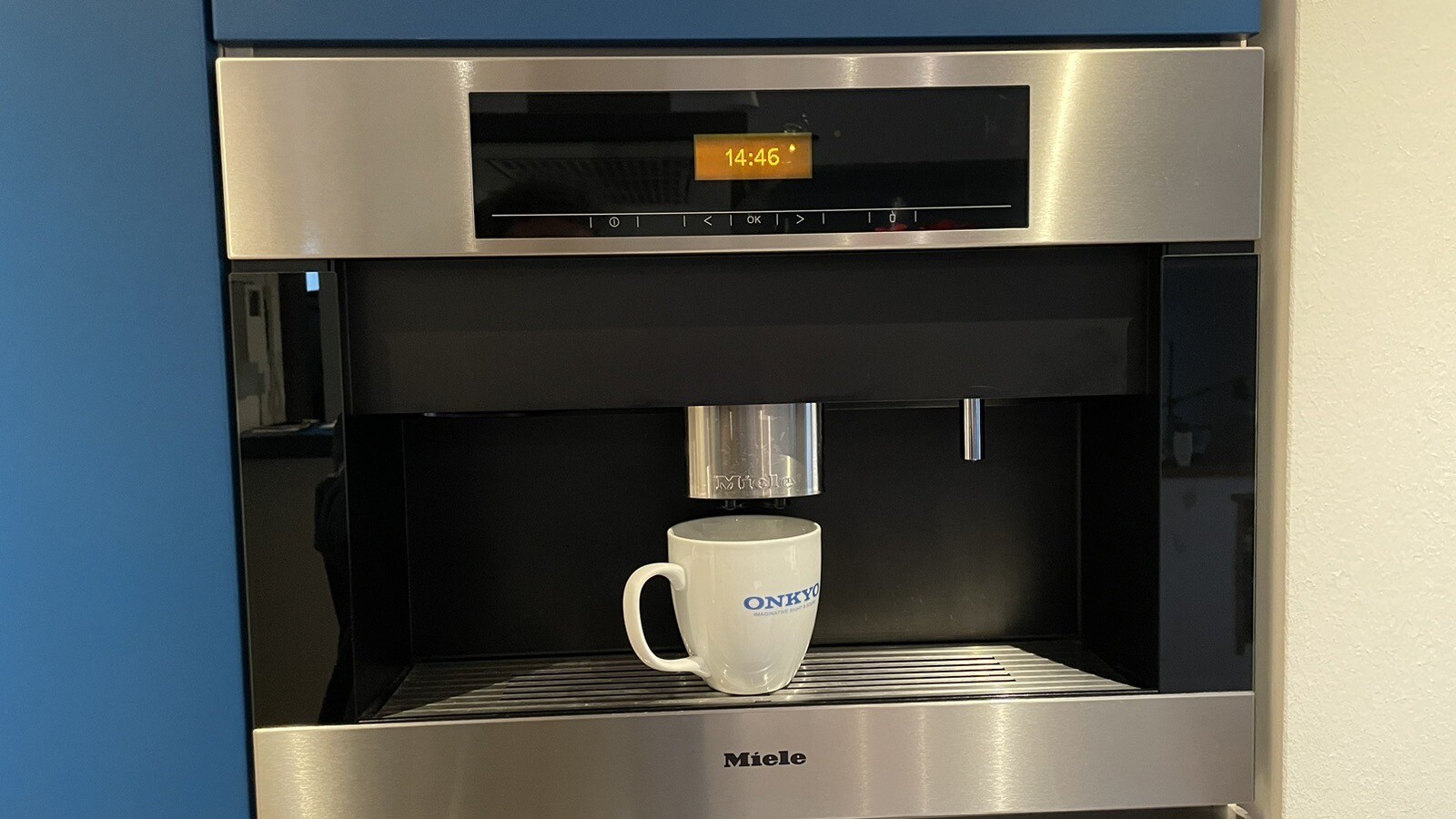 MIELE CVA 5065 TOP Professionelle Kaffeemaschine mit Festwasseranschluß