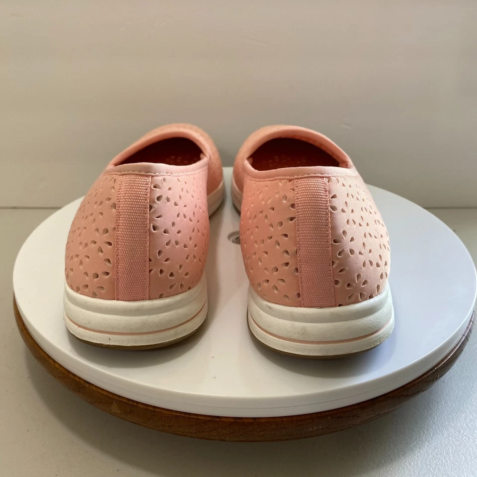Mocasines planos Clarks Cloudsteppers para mujer 8,5 Breeze Emily Peach Active Comfort Foto 3 de 4