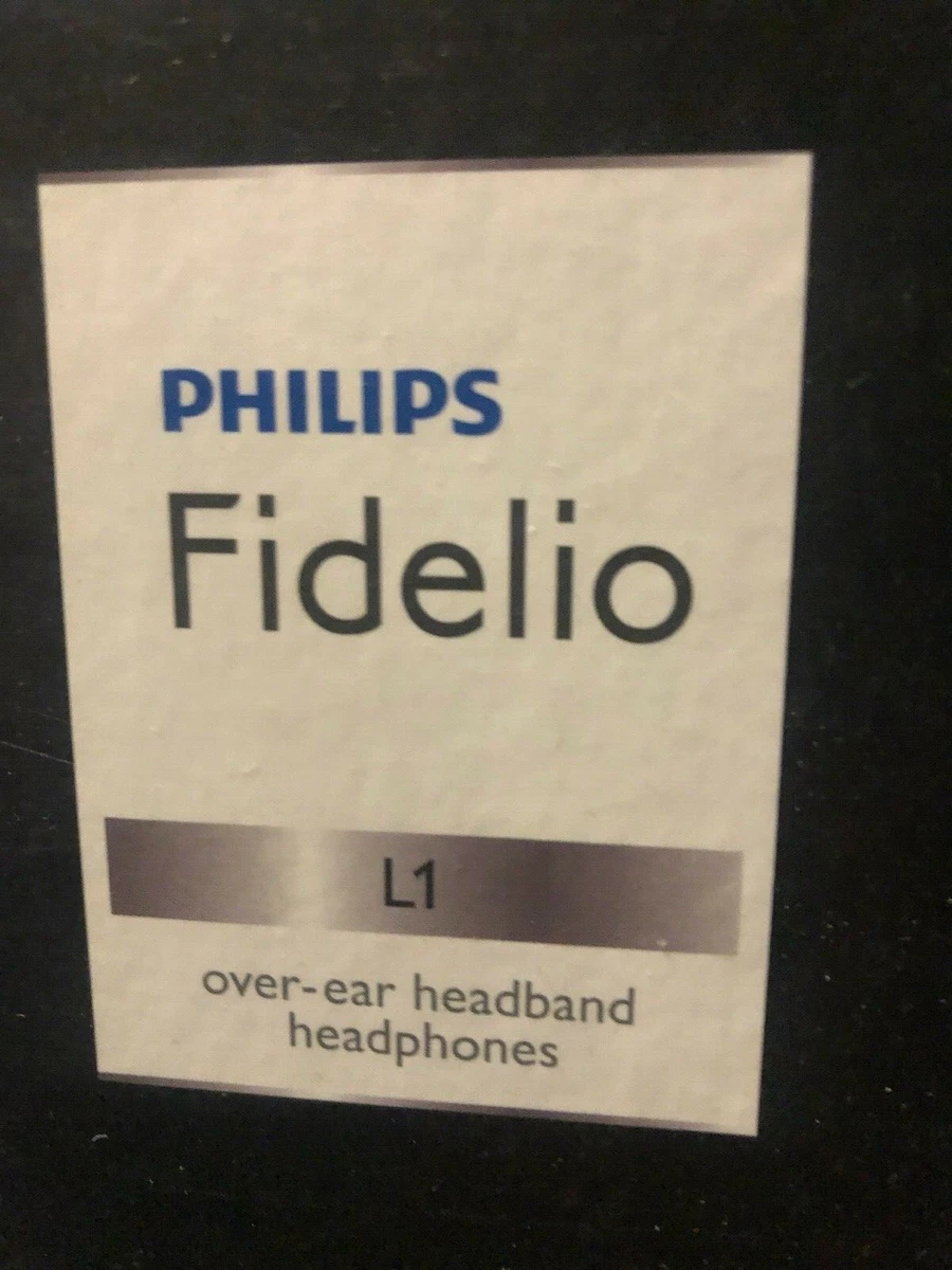 Philips Fidelio L1 On-Ear Headphone – ApertureStock