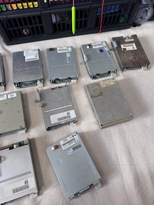 Commodore Amiga Internal Floppy Drives A500 / A600 / A1200 Bulk Sale