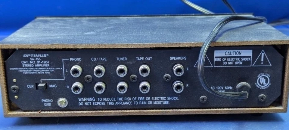 Amplificador estéreo integrado OPTIMUS SA-155 RCA/Radio Shack con entrada de fono CD auxiliar Foto 4 de 4