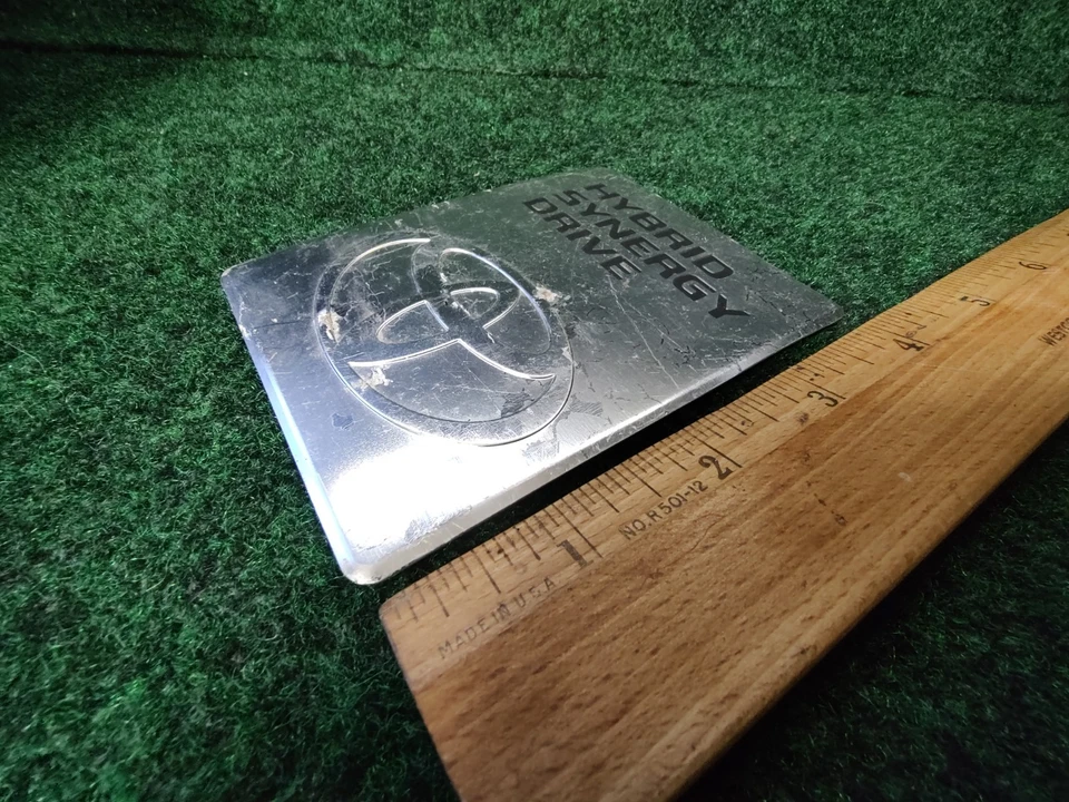 Toyota Prius Hybrid Synergy Drive 2004-2009 convertidor DC emblema insignia OEM 5S6 Foto 4 de 4