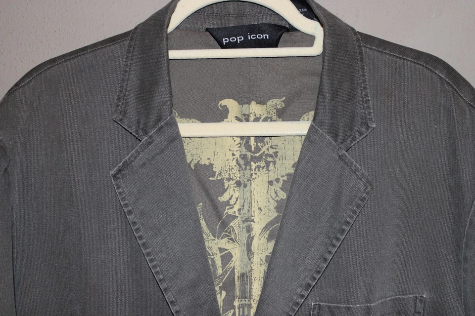 Chaqueta Blazer Pop Icon Para Hombres Sin Estructura Taupe Dragón Tatuaje Emblema Gótico Talla XL Foto 4 de 4