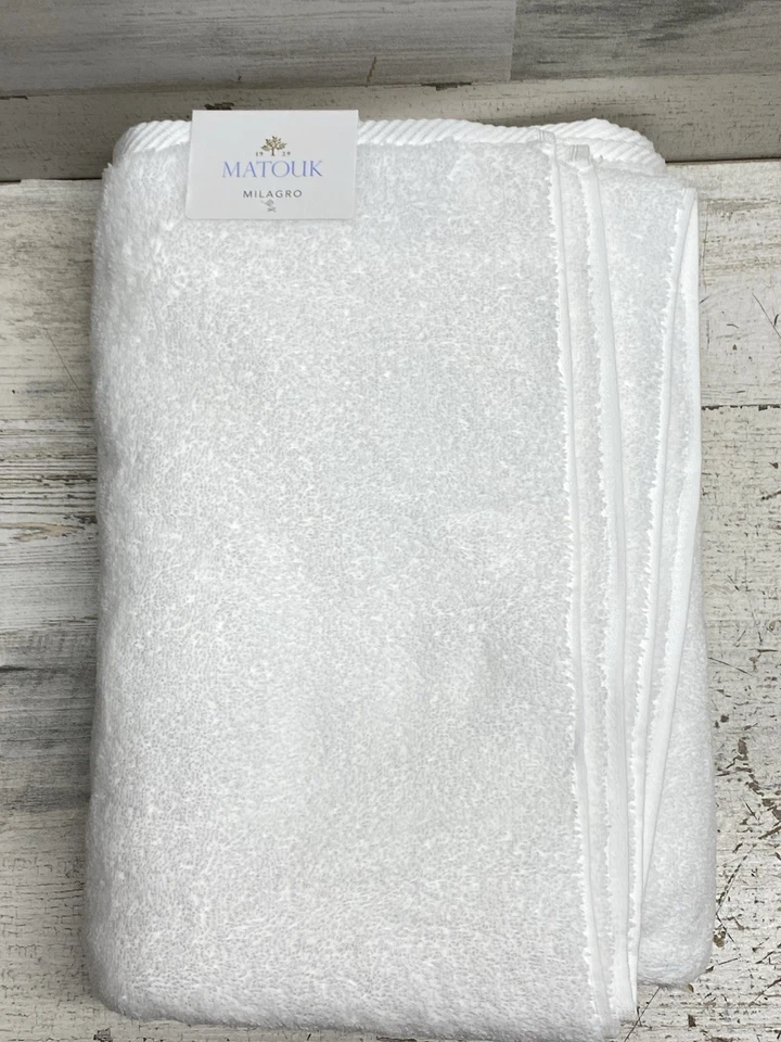 Toalha de banho Matouk Milagro One 30" x 60" branca nova - Imagem 2 de 4