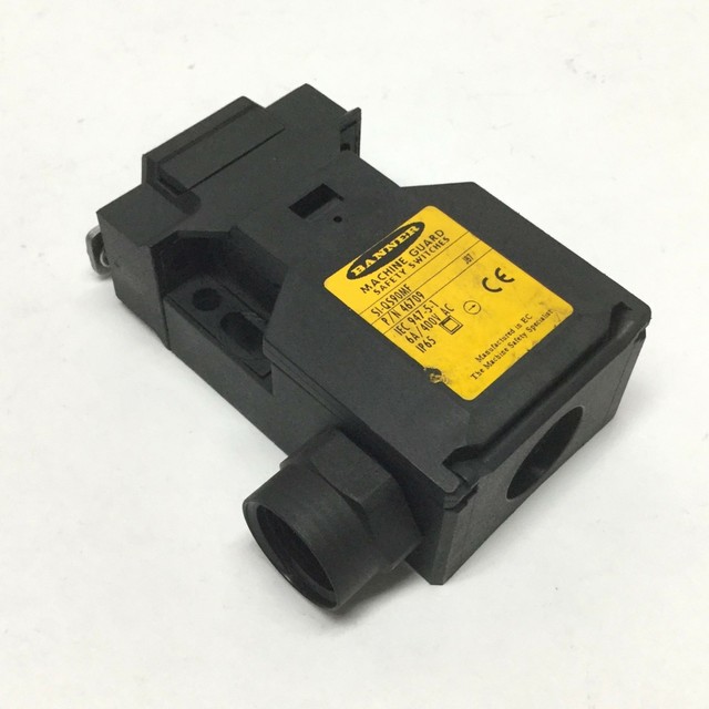 Banner SIQS90MF Machine Guard Safety Interlock Door Switch 400VAC 6A