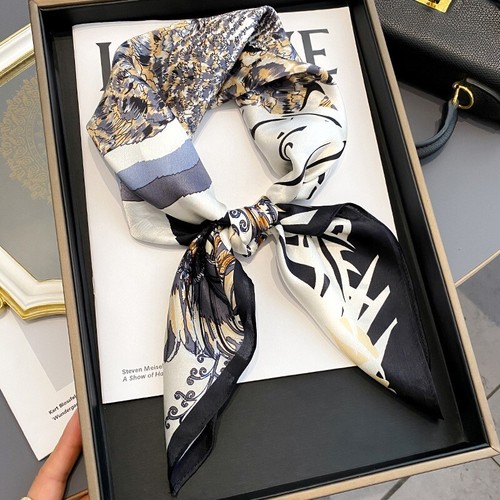 100% Mulberry Silk Square Scarf Women Neckerchief Wrap Black White Flower 68*68 - Picture 2 of 5