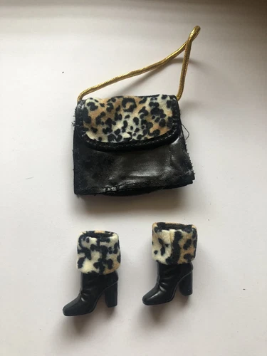 Vintage 1990s Barbie Fashion Avenue ACCESSORIES Leopard & Black Boots & Purse