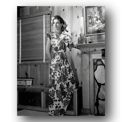 Dusty Anderson Photo 8x10 Publicity Portrait Floral Dress 1940s USA