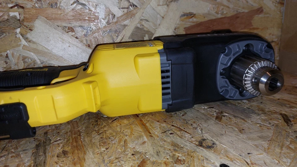 DeWALT Cordless Angle Drill DCD444 20V - Image 4 of 4
