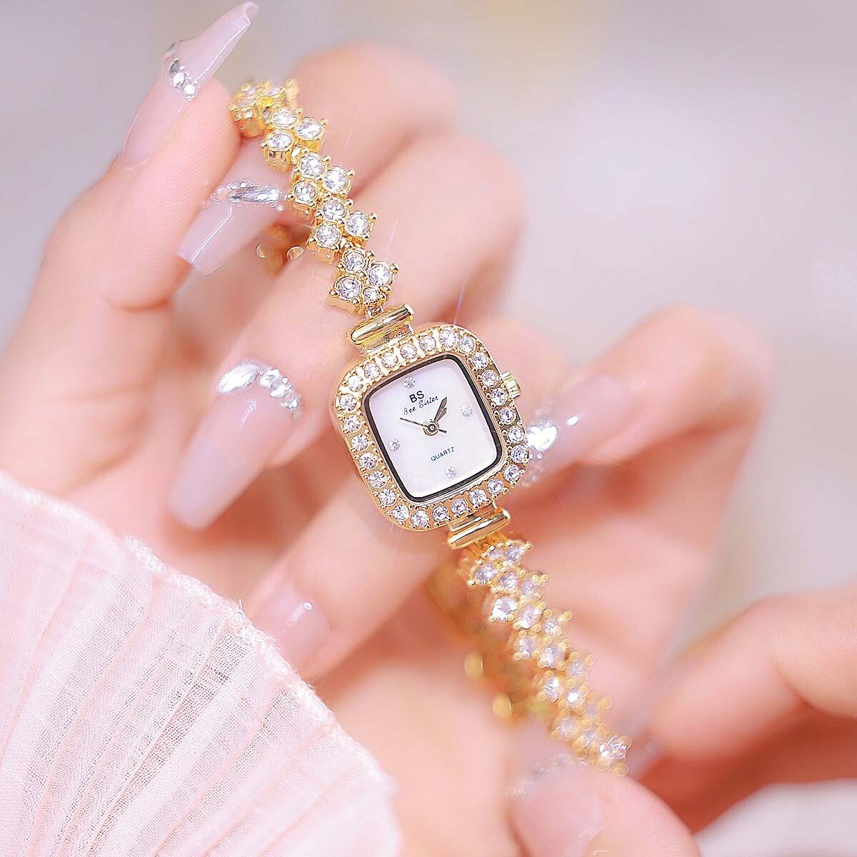 Luxury Pearl Bracelet Quartz Watch with Rhinestone Bezel Rectangular Dial S4d790c6f41384aa289b6cc0837ea0  main image 2