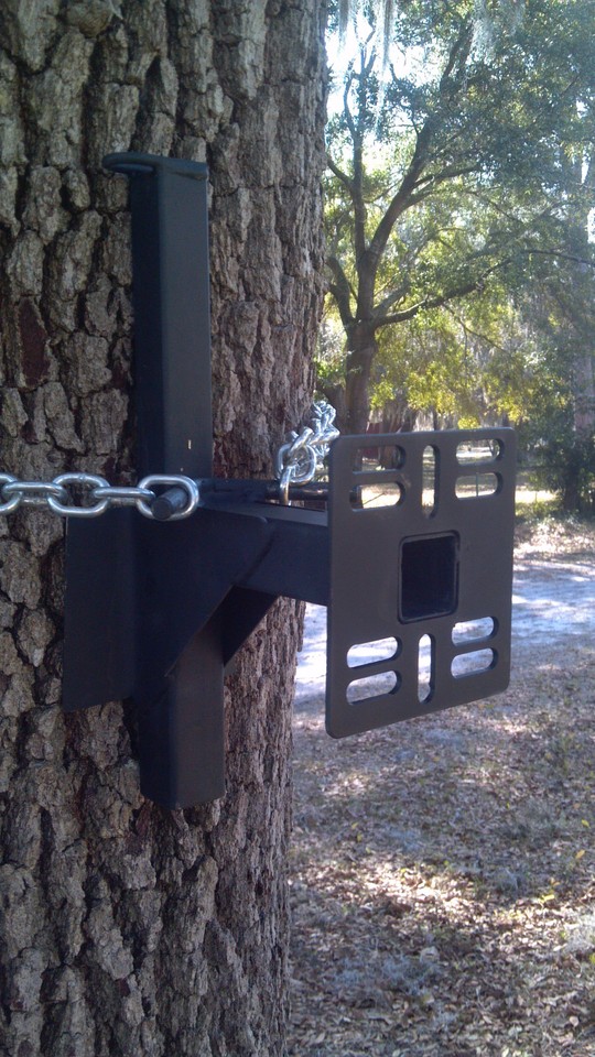 Tree hoist EZ WINCH MOUNT for EZ Feeder Hanger hand crank hog deer