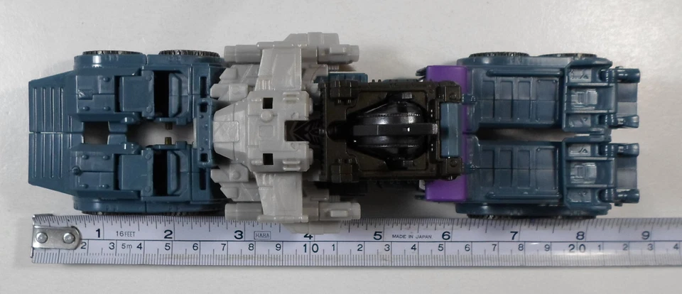 HASBRO 2015 TRANSFORMERS COMBINER WARS VOYAGER ONSLAUGHT 100% COMPLETE - Image 3 of 4