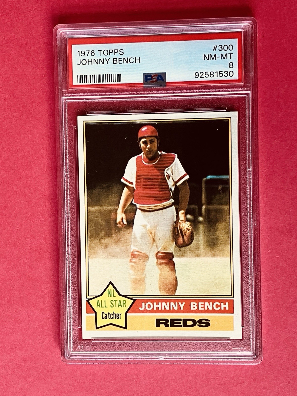 1976 Topps #300 Johnny Bench Cincinnati Reds HOF PSA-8 NM-MT Centerd