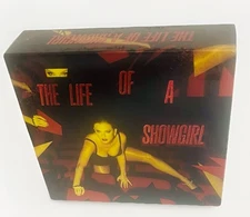 TAYLOR SWIFT  The Life Of A Showgirl It's Frightening   Deluxe CD + ❤️ Keychain
