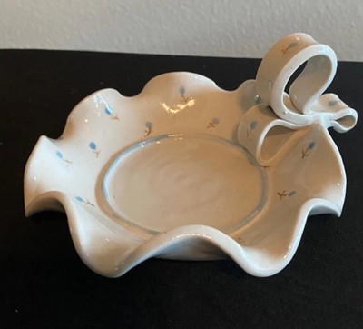 VTG Handmade Studio Pottery Art Signed Lucille Isack Ruffle Dish Flower Blue Wht